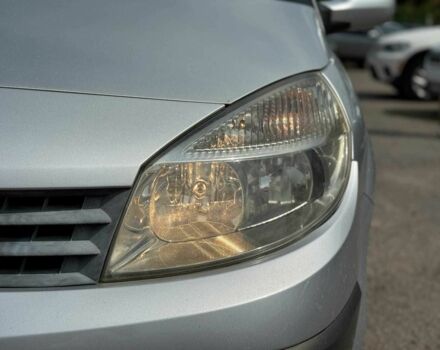 Бежевый Рено Сценик, объемом двигателя 2 л и пробегом 240 тыс. км за 4890 $, фото 3 на Automoto.ua