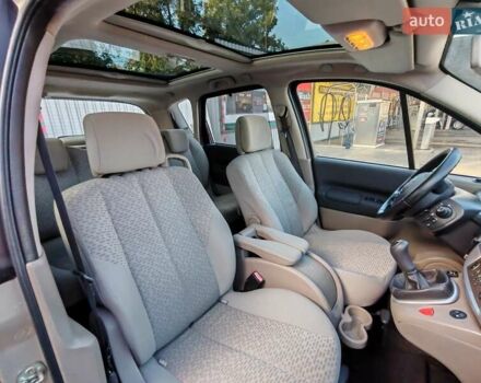 Рено Сценик 2006 в Александрие на Automoto.ua Бежевый Рено Сценик, объемом двигателя 1.6 л и пробегом 252 тыс. км за 5400 $, фото 31 на Automoto.ua