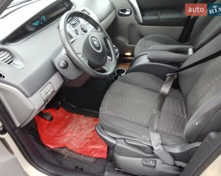 Бежевый Рено Сценик, объемом двигателя 1.6 л и пробегом 183 тыс. км за 4450 $, фото 10 на Automoto.ua