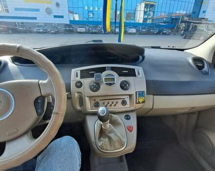 Бежевый Рено Сценик, объемом двигателя 2 л и пробегом 350 тыс. км за 4400 $, фото 11 на Automoto.ua
