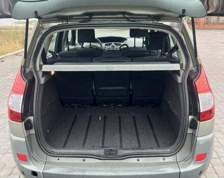 Бежевый Рено Сценик, объемом двигателя 1.6 л и пробегом 179 тыс. км за 4500 $, фото 5 на Automoto.ua