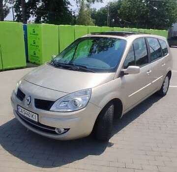 Рено Сценик 2007 в Умани на Automoto.ua Бежевый Рено Сценик, объемом двигателя 1.6 л и пробегом 270 тыс. км за 6399 $, фото 21 на Automoto.ua
