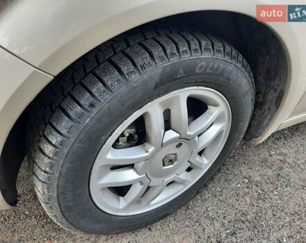 Бежевий Рено Сценік, об'ємом двигуна 1.5 л та пробігом 250 тис. км за 5555 $, фото 41 на Automoto.ua
