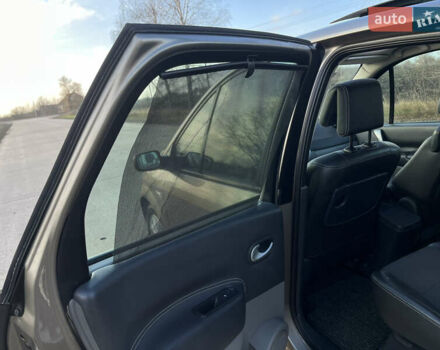 Бежевый Рено Сценик, объемом двигателя 1.6 л и пробегом 182 тыс. км за 6400 $, фото 30 на Automoto.ua