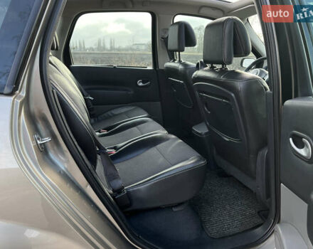 Бежевый Рено Сценик, объемом двигателя 1.6 л и пробегом 182 тыс. км за 6400 $, фото 35 на Automoto.ua