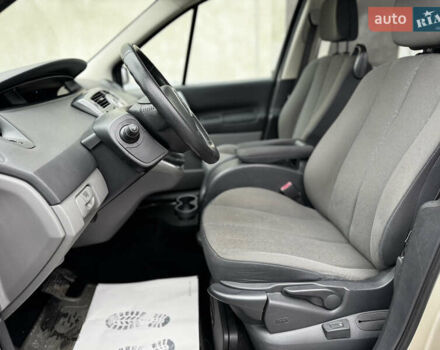 Бежевый Рено Сценик, объемом двигателя 1.6 л и пробегом 144 тыс. км за 5750 $, фото 16 на Automoto.ua