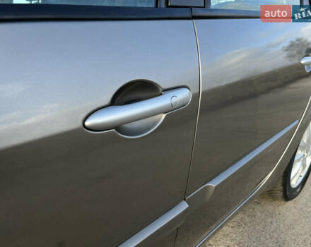 Бежевый Рено Сценик, объемом двигателя 1.6 л и пробегом 182 тыс. км за 6400 $, фото 20 на Automoto.ua