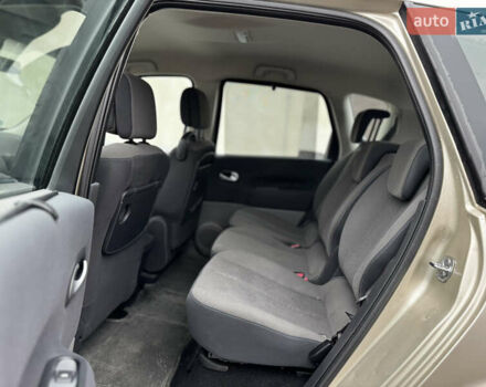 Бежевый Рено Сценик, объемом двигателя 1.6 л и пробегом 144 тыс. км за 5750 $, фото 15 на Automoto.ua