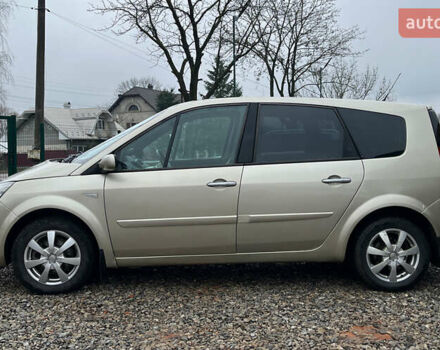 Бежевый Рено Сценик, объемом двигателя 1.87 л и пробегом 250 тыс. км за 5500 $, фото 3 на Automoto.ua