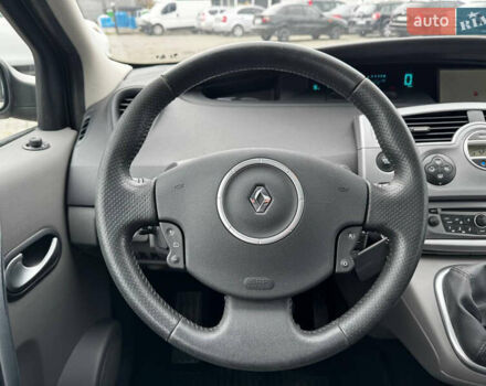 Бежевий Рено Сценік, об'ємом двигуна 1.6 л та пробігом 197 тис. км за 5699 $, фото 10 на Automoto.ua