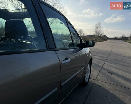 Бежевый Рено Сценик, объемом двигателя 1.6 л и пробегом 182 тыс. км за 6400 $, фото 6 на Automoto.ua