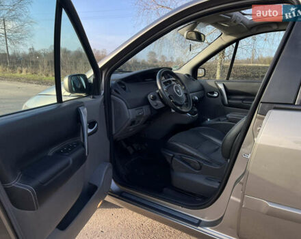 Бежевый Рено Сценик, объемом двигателя 1.6 л и пробегом 182 тыс. км за 6400 $, фото 21 на Automoto.ua