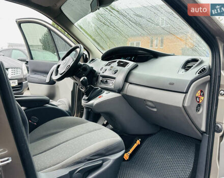 Бежевый Рено Сценик, объемом двигателя 1.6 л и пробегом 192 тыс. км за 6400 $, фото 25 на Automoto.ua