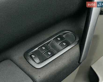 Бежевый Рено Сценик, объемом двигателя 1.6 л и пробегом 192 тыс. км за 6400 $, фото 33 на Automoto.ua