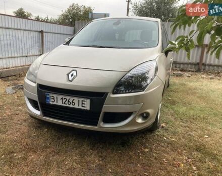 Бежевый Рено Сценик, объемом двигателя 1.6 л и пробегом 250 тыс. км за 5999 $, фото 5 на Automoto.ua
