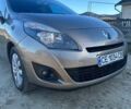 Бежевий Рено Сценік, об'ємом двигуна 1.5 л та пробігом 251 тис. км за 6550 $, фото 19 на Automoto.ua