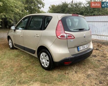 Бежевый Рено Сценик, объемом двигателя 1.6 л и пробегом 250 тыс. км за 5999 $, фото 3 на Automoto.ua