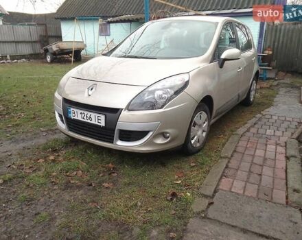 Бежевый Рено Сценик, объемом двигателя 1.6 л и пробегом 250 тыс. км за 5999 $, фото 17 на Automoto.ua