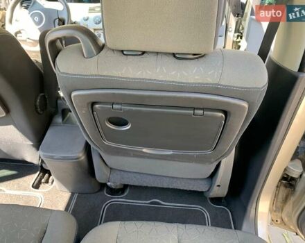 Бежевый Рено Сценик, объемом двигателя 1.6 л и пробегом 279 тыс. км за 5800 $, фото 18 на Automoto.ua