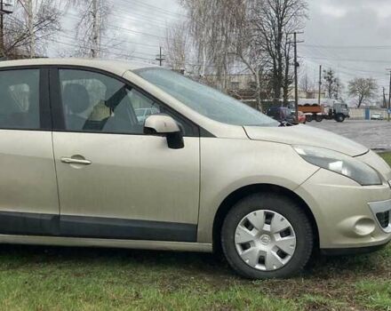 Бежевый Рено Сценик, объемом двигателя 1.6 л и пробегом 250 тыс. км за 5999 $, фото 15 на Automoto.ua