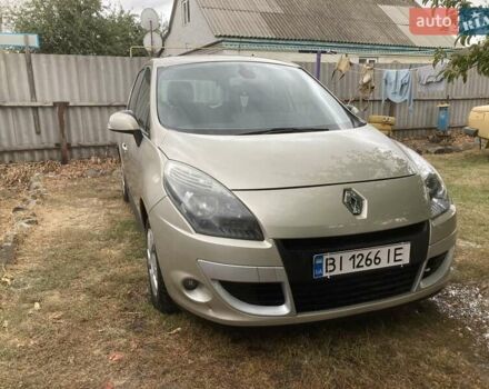 Бежевый Рено Сценик, объемом двигателя 1.6 л и пробегом 250 тыс. км за 5999 $, фото 14 на Automoto.ua