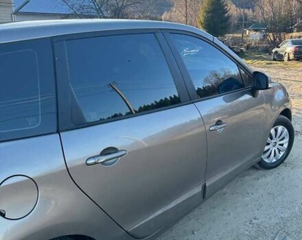 Бежевий Рено Сценік, об'ємом двигуна 1.5 л та пробігом 251 тис. км за 6550 $, фото 1 на Automoto.ua
