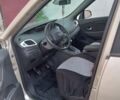 Рено Сценик 2009 в Ивано-Франковске на Automoto.ua Бежевый Рено Сценик, объемом двигателя 1.5 л и пробегом 213 тыс. км за 5300 $, фото 4 на Automoto.ua