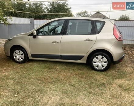 Бежевый Рено Сценик, объемом двигателя 1.6 л и пробегом 250 тыс. км за 5999 $, фото 4 на Automoto.ua