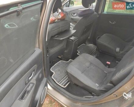 Бежевый Рено Сценик, объемом двигателя 1.89 л и пробегом 250 тыс. км за 6600 $, фото 12 на Automoto.ua