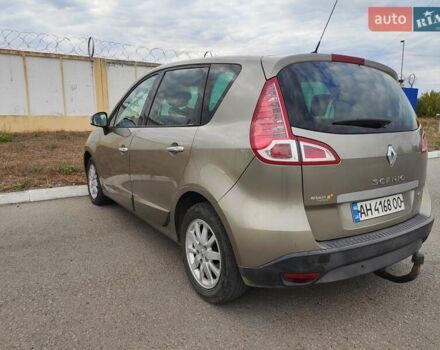 Бежевый Рено Сценик, объемом двигателя 1.89 л и пробегом 250 тыс. км за 6600 $, фото 5 на Automoto.ua