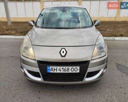 Бежевый Рено Сценик, объемом двигателя 1.89 л и пробегом 250 тыс. км за 6600 $, фото 6 на Automoto.ua