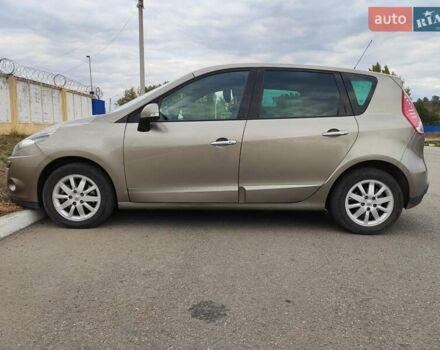 Бежевый Рено Сценик, объемом двигателя 1.89 л и пробегом 250 тыс. км за 6600 $, фото 7 на Automoto.ua