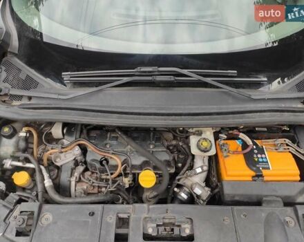 Бежевый Рено Сценик, объемом двигателя 1.89 л и пробегом 250 тыс. км за 6600 $, фото 22 на Automoto.ua