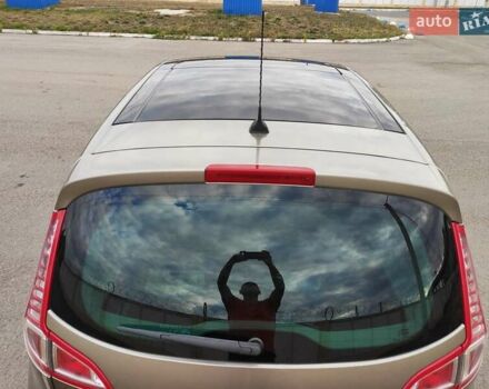 Бежевый Рено Сценик, объемом двигателя 1.89 л и пробегом 250 тыс. км за 6600 $, фото 11 на Automoto.ua