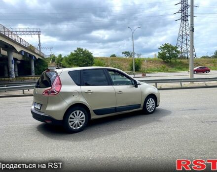 Бежевый Рено Сценик, объемом двигателя 2 л и пробегом 178 тыс. км за 5750 $, фото 5 на Automoto.ua