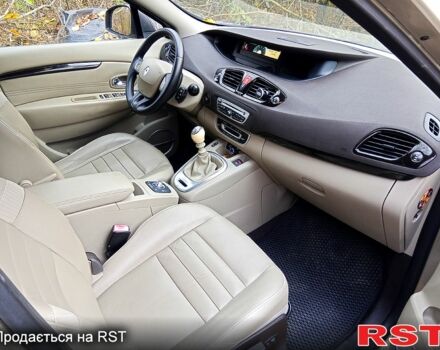 Рено Сценик 2011 в Чернигове на Automoto.ua Бежевый Рено Сценик, объемом двигателя 1.6 л и пробегом 285 тыс. км за 6500 $, фото 9 на Automoto.ua