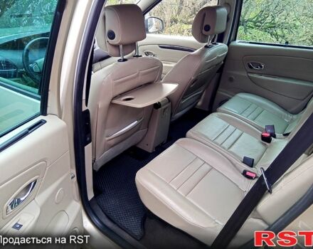 Рено Сценик 2011 в Чернигове на Automoto.ua Бежевый Рено Сценик, объемом двигателя 1.6 л и пробегом 285 тыс. км за 6500 $, фото 3 на Automoto.ua