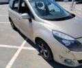 Бежевый Рено Сценик, объемом двигателя 1.6 л и пробегом 130 тыс. км за 2600 $, фото 1 на Automoto.ua