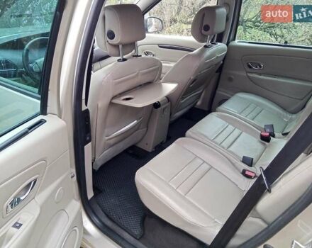 Рено Сценик 2011 в Чернигове на Automoto.ua Бежевый Рено Сценик, объемом двигателя 1.6 л и пробегом 285 тыс. км за 6500 $, фото 5 на Automoto.ua