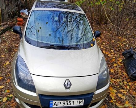 Рено Сценик 2011 в Чернигове на Automoto.ua Бежевый Рено Сценик, объемом двигателя 1.6 л и пробегом 285 тыс. км за 6500 $, фото 1 на Automoto.ua