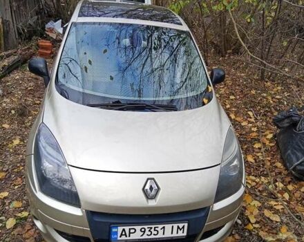 Рено Сценик 2011 в Чернигове на Automoto.ua Бежевый Рено Сценик, объемом двигателя 1.6 л и пробегом 285 тыс. км за 6500 $, фото 1 на Automoto.ua