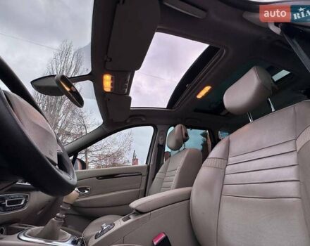 Бежевий Рено Сценік, об'ємом двигуна 1.6 л та пробігом 289 тис. км за 6500 $, фото 12 на Automoto.ua
