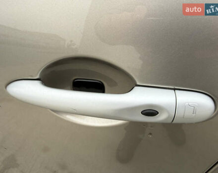 Бежевый Рено Сценик, объемом двигателя 1.5 л и пробегом 153 тыс. км за 7999 $, фото 22 на Automoto.ua