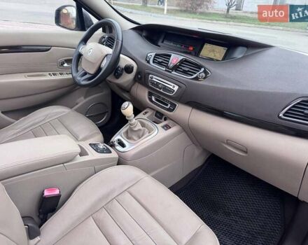 Бежевий Рено Сценік, об'ємом двигуна 1.6 л та пробігом 289 тис. км за 6500 $, фото 8 на Automoto.ua