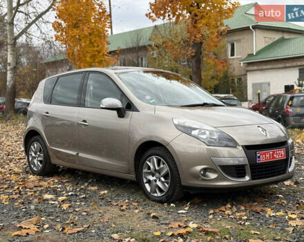 Рено Сценик 2012 в Луцке на Automoto.ua Бежевый Рено Сценик, объемом двигателя 1.6 л и пробегом 177 тыс. км за 7200 $, фото 22 на Automoto.ua