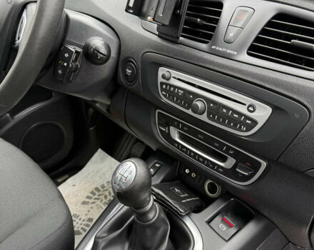 Рено Сценик 2012 в Луцке на Automoto.ua Бежевый Рено Сценик, объемом двигателя 1.6 л и пробегом 177 тыс. км за 7200 $, фото 28 на Automoto.ua