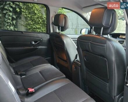 Бежевий Рено Сценік, об'ємом двигуна 1.5 л та пробігом 220 тис. км за 6999 $, фото 39 на Automoto.ua