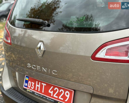 Рено Сценик 2012 в Луцке на Automoto.ua Бежевый Рено Сценик, объемом двигателя 1.6 л и пробегом 177 тыс. км за 7200 $, фото 25 на Automoto.ua