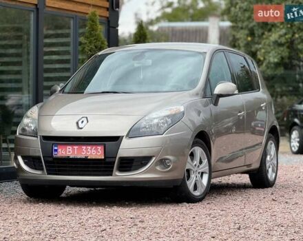 Бежевий Рено Сценік, об'ємом двигуна 1.46 л та пробігом 165 тис. км за 8190 $, фото 11 на Automoto.ua