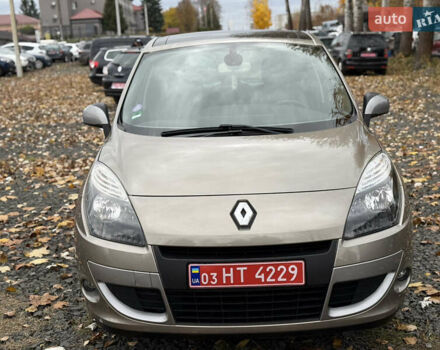 Рено Сценик 2012 в Луцке на Automoto.ua Бежевый Рено Сценик, объемом двигателя 1.6 л и пробегом 177 тыс. км за 7200 $, фото 1 на Automoto.ua